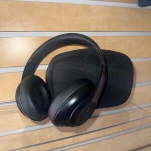 Beats Studio Pro with case